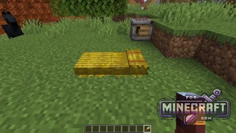 Minecraft Bedrock 26.50 - Dappled Forest, Straw Beds and Cushions